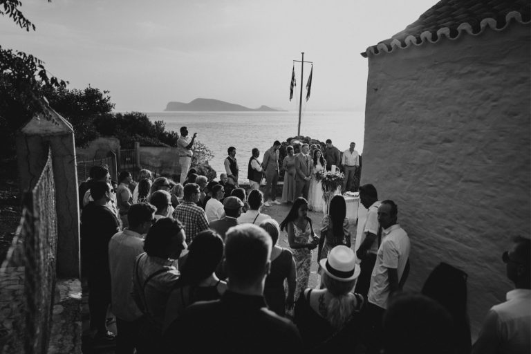 Griechische Hochzeit auf der Insel Hydra auf den saronischen Inseln.