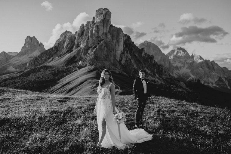 After Wedding Fotoshooting am Passo Giau in den Dolomiten